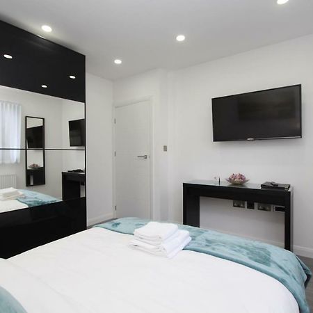 Bluegreen Suites Edgware Exterior photo